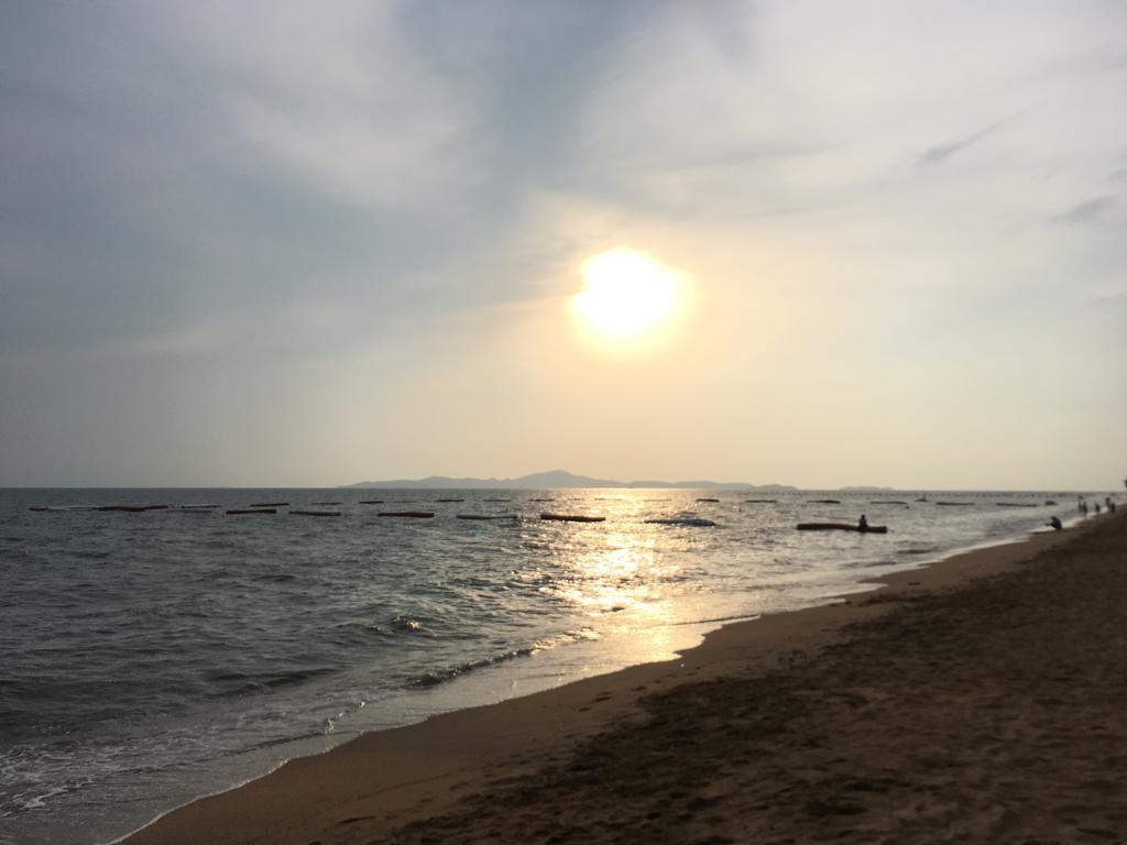 Breezy House Daire Jomtien Beach Dış mekan fotoğraf